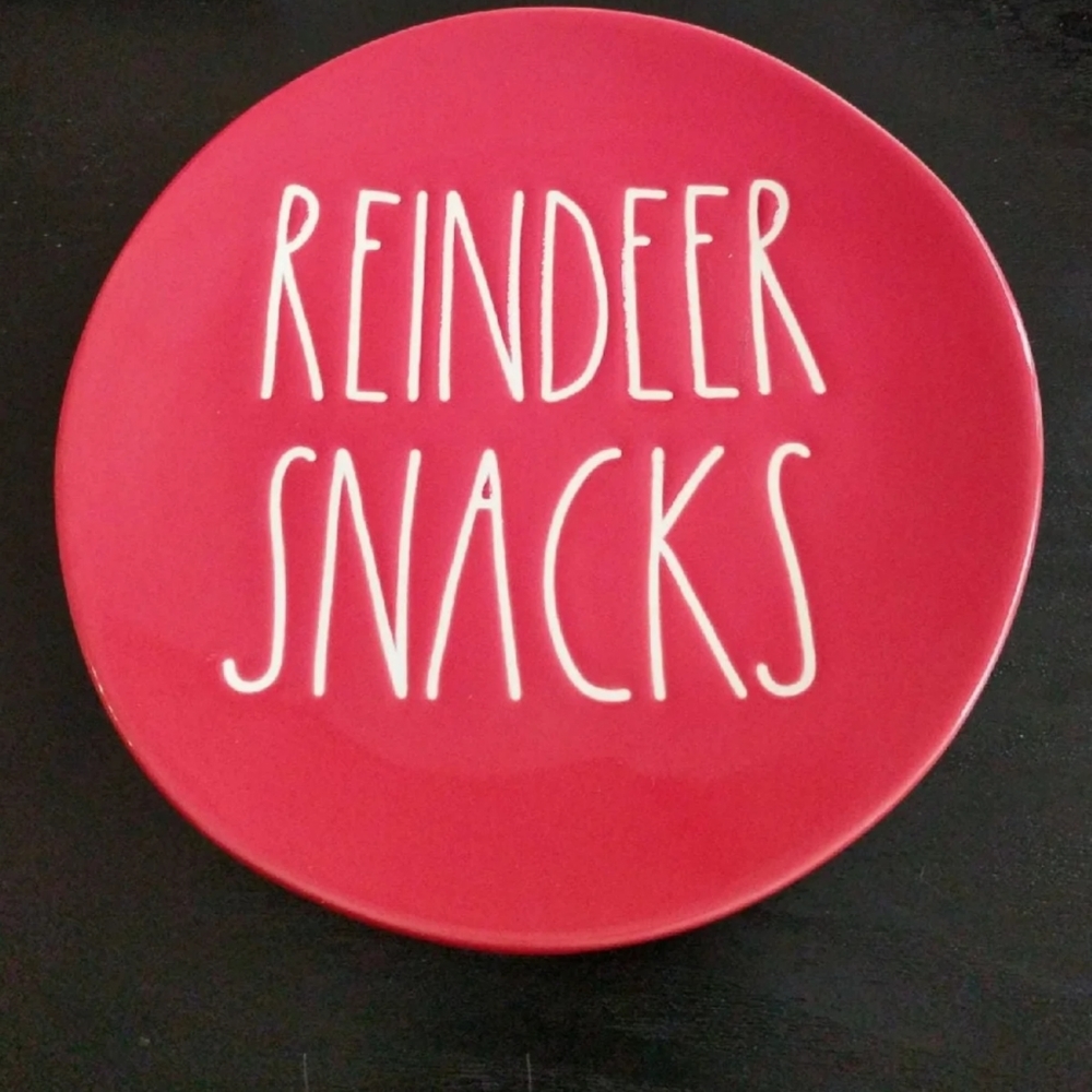 Rae Dunn Reindeer Snacks Plate